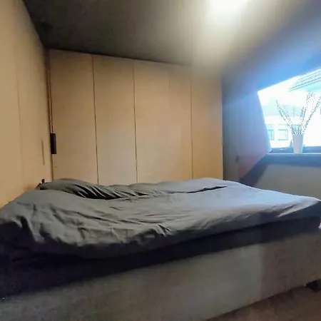 Sjarmerende, Sentrumsnaer Leilighet 스타방에르