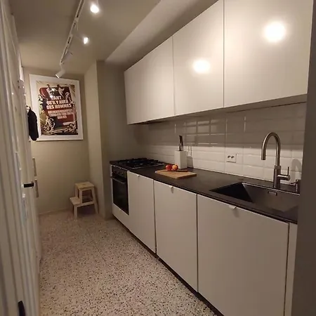 Διαμέρισμα Sjarmerende, Sentrumsnaer Leilighet *